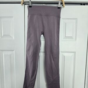 Lululemon Purple High-Waisted Leggings